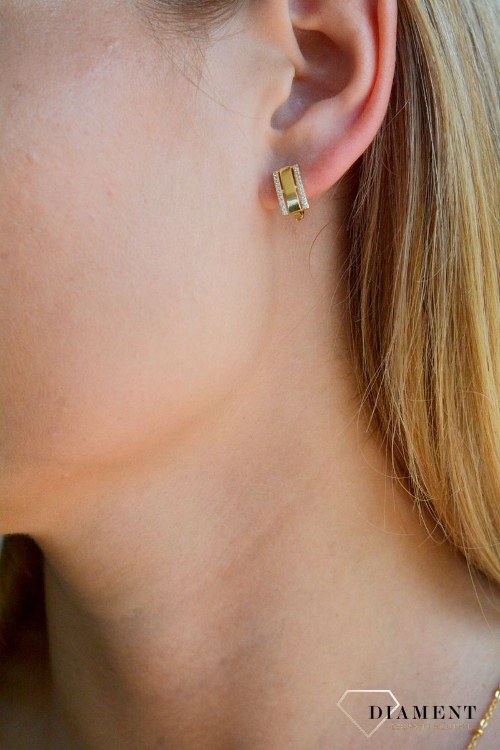 Złote kolczyki damskie 375 klasyczne angielskie z cyrkoniami KL 8819 375 (2).jpg